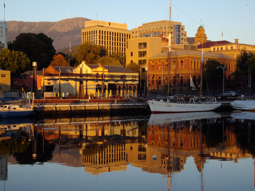 Lakefront view of Kaitiaki Café